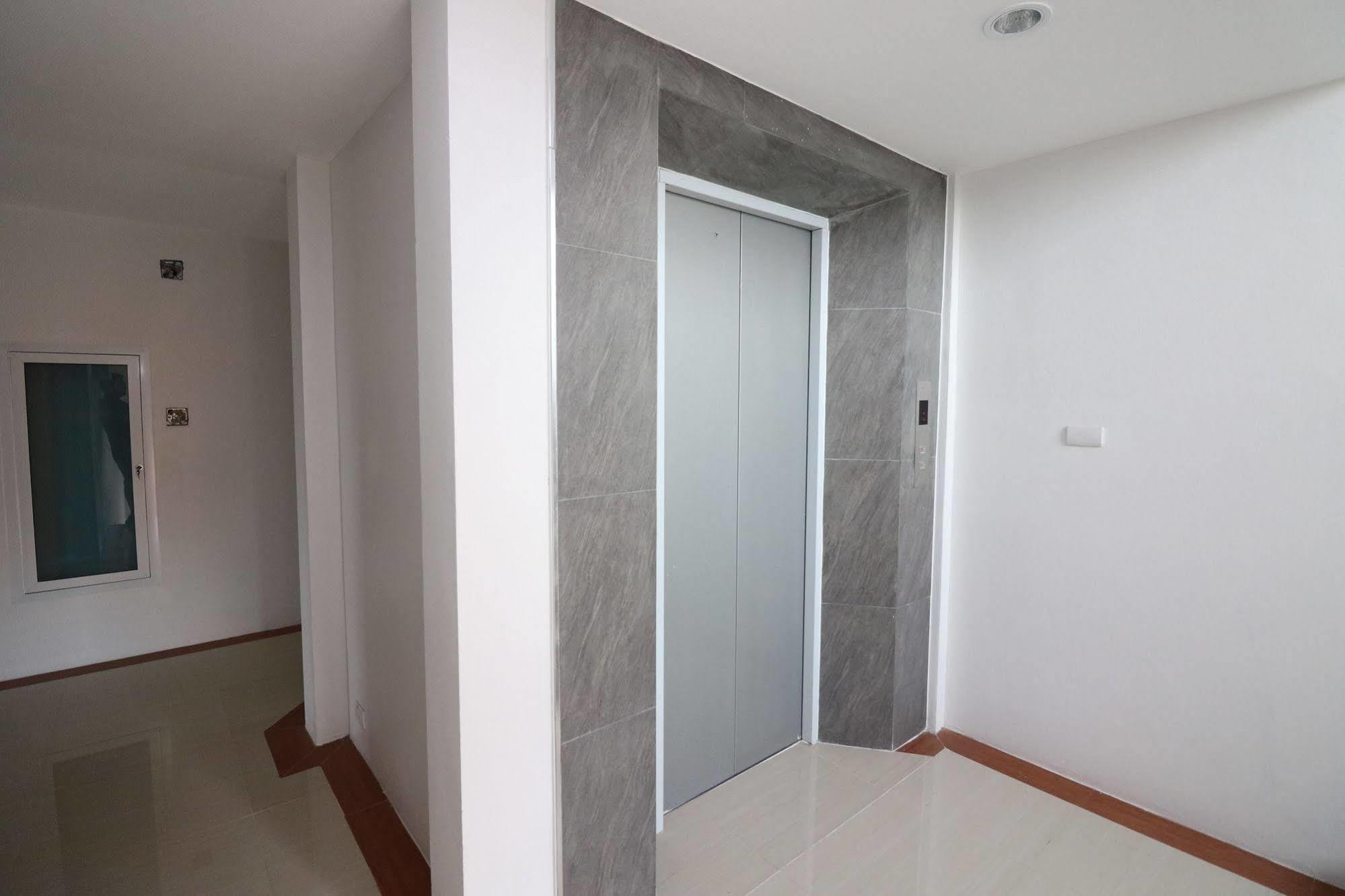 Calivefornia 2016 Hotell Chiang Rai Eksteriør bilde